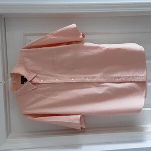 Mens short sleeve shirt with button down collar